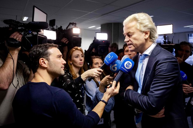 »To ni bil moj sanjski začetek,« je v uvodu v nov teden priznal Geert Wilders. FOTO: Robin Van Lonkhuijsen/Afp