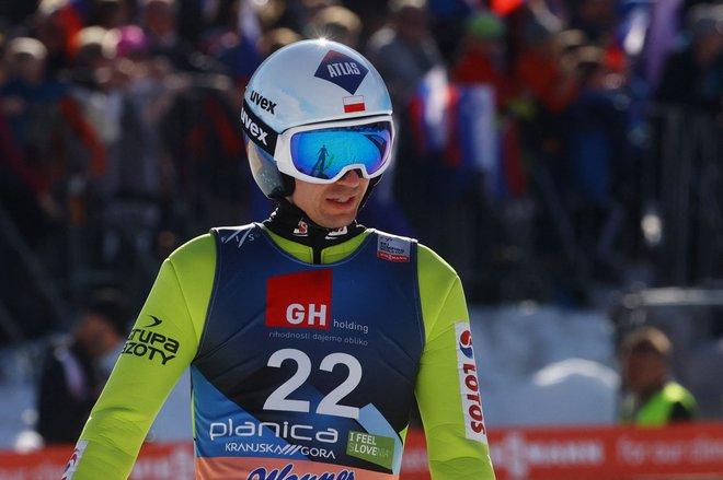 Kamil Stoch je bil v Ruki daleč za najboljšimi. FOTO: Borut Živulović/Reuters