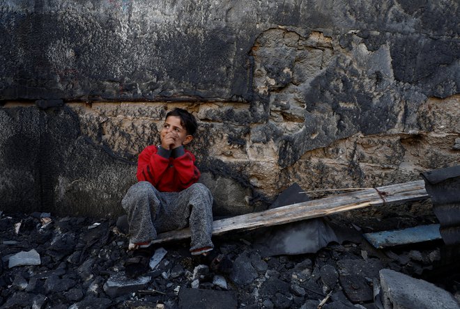 Evropa prestrašena in skrčena, ni se sposobna izreči o najpomembnejšem etičnem vprašanju naše dobe.

FOTO: Mohammed Salem/Reuters