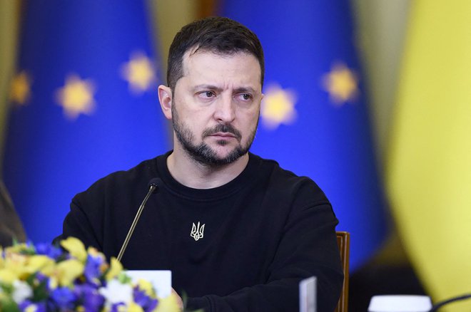 Ukrajinski predsednik Volodimir Zelenski prosi za več pomoči v boju proti ruski agresiji. FOTO: AFP