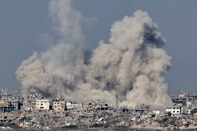 Današnje uničenje v Gazi FOTO: Athit Perawongmetha/Reuters