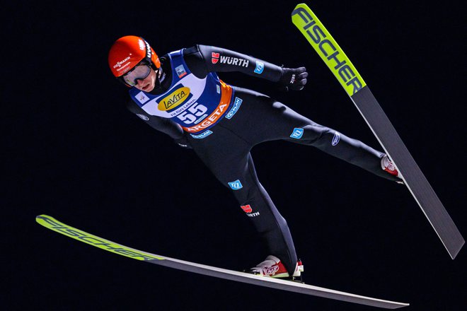 Nemec Karl Geiger je zmagal drugič zapovrstjo. FOTO: Jens Schlueter/AFP