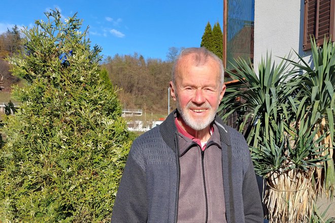 »V tistem času je bila naša železarna res mati fabrika, ki je pomagala delavcem tudi graditi domove tako, da so v njej nabavljali železo, apno in drugo,« pravi Jože Prednik. FOTO: Marjeta Šoštarič