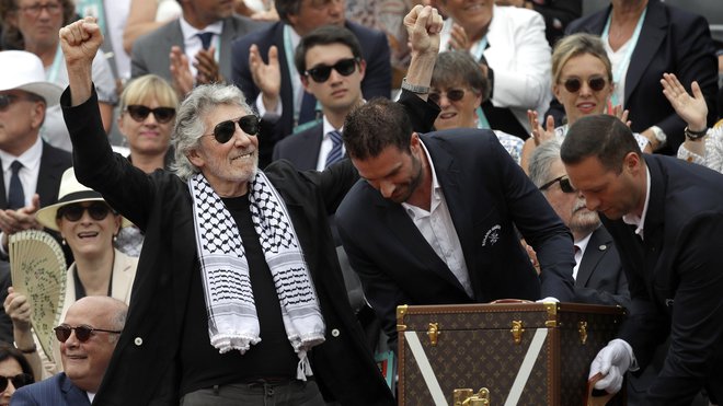 Legendarni soustanovitelj Pink Floydov Roger Waters  poudarja, da ni antisemit, temveč podpira enake pravice in svoboščine za vse ljudi. Foto Reuters

 