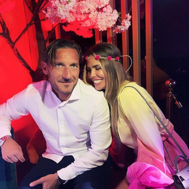 Francesco Totti in Ilary Blasi sta veljala za najbolj slaven par v Italiji. FOTO: Instagram