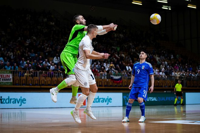 Slovenski nogometaši so pokazali zobe po zaostanku z 0:1. FOTO: NZS