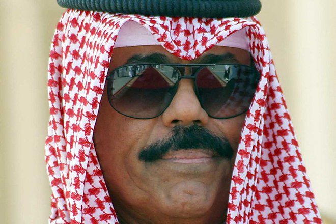 Navafa al Ahmada al Sabaha je leta 2006 za prestolonaslednika imenoval njegov polbrat, šejk Sabah al Ahmad al Sabah, položaj emirja pa je prevzel, ko je Sabah umrl septembra 2020 v 92. letu starosti. FOTO: Yasser Al-zayyat/AFP