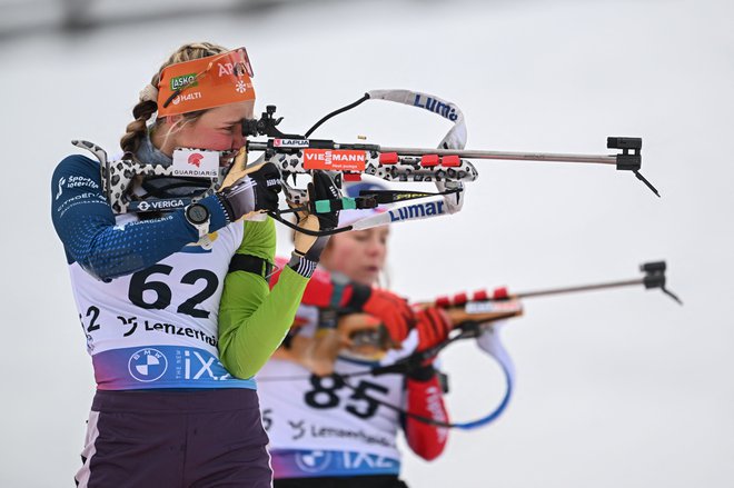 Anamarija Lampič je boljšo uvrstitev znova zapravila na strelišču. FOTO: Fabrice Coffrini/AFP