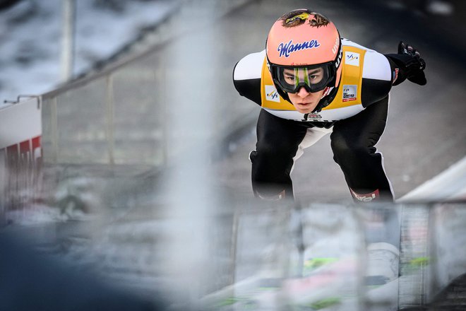 Stefan Kraft bo prvič doslej na novoletno turnejo pripotoval kot vodilni v skupni razvrstitvi za svetovni pokal. FOTO: Gabriel Monnet/AFP