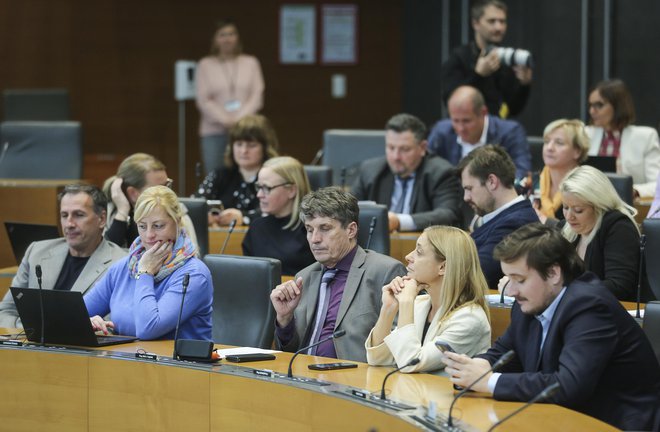 Tamara Vonta je sicer vodenje preiskovalne komisije prevzela po tistem, ko so iz največje vladne stranke Gibanje Svoboda izključili Mojco Šetinc Pašek, ki je do takrat vodila komisijo. FOTO: Jože Suhadolnik/Delo