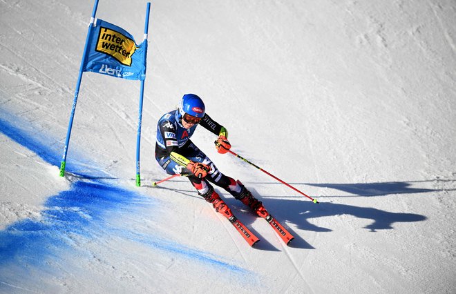 Mikaela Shiffrin v prvi vožnji veleslaloma v Lienzu. FOTO: Vladimir Simicek/AFP