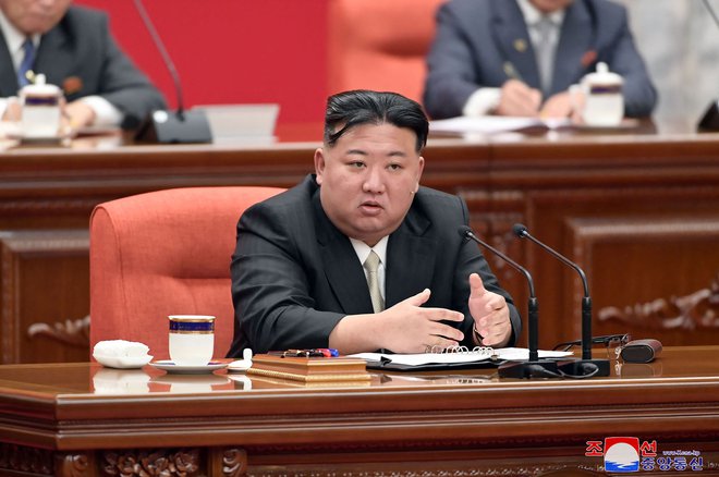 Severnokorejski voditelj Kim Jong-un je znova zagrozil z jedrskim napadom na Seul. FOTO: AFP