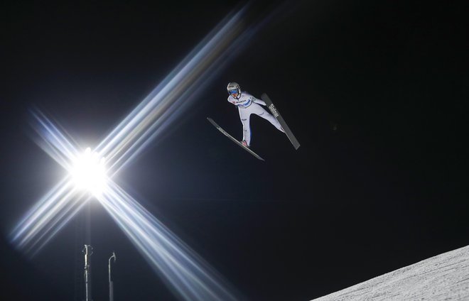 Nika Prevc se je v minulih dneh znova znašla v soju žarometov. FOTO: Matej Družnik/Delo