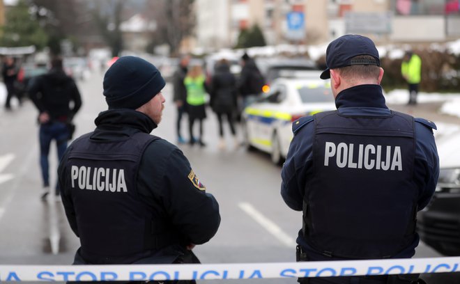 Neraziskan je umor Igorja Mančića na Oražnovi ulici v Ljubljani. FOTO: Blaž Samec/Delo