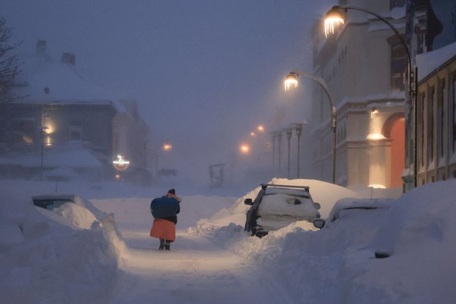 Snežna nevihta v Kristiansandu, jug Norveške. FOTO: Tor Erik Schrder/Afp