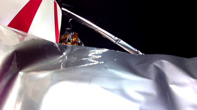 Zmečkano ohišje ameriškega pristajalnika Peregrine FOTO: Astrobotic

 