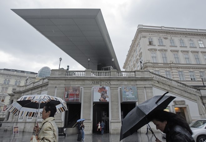 Albertina hrani eno najpomembnejših zbirk grafične umetnosti na svetu. FOTO: Heinz-Peter Bader/Reuters