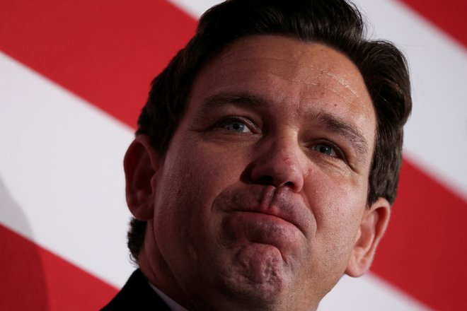 Kandidat za republikansko predsedniško imenovanje Ron DeSantis se umika. FOTO: Alyssa Pointer/Reuters