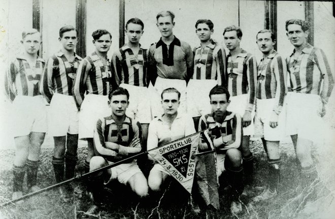 Šport klub Šoštanj leta 1930 ob 10. obletnici delovanja kluba Foto Arhiv NK Šoštanj