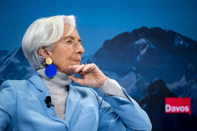 »Prezgodaj je praznovati zmago nad inflacijo,« meni Christine Lagarde, predsednica Evropske centralne banke. FOTO: Fabrice Coffrini/AFP