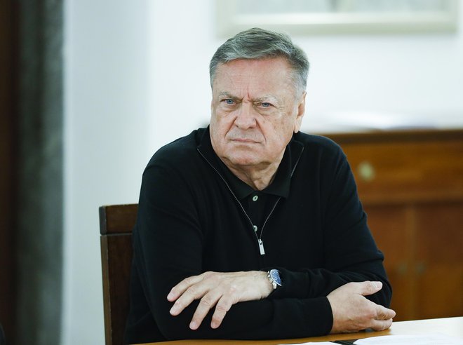 Zoran Janković pravi, da je v preiskavi, ker očitno dobro vodi občinsko upravo. FOTO: Jože Suhadolnik/Delo