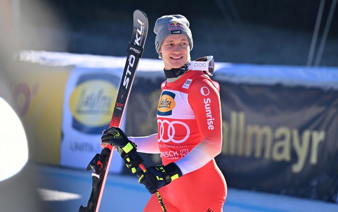 Marco Odermatt je dobil super-G. FOTO: Kerstin Joensson/AFP