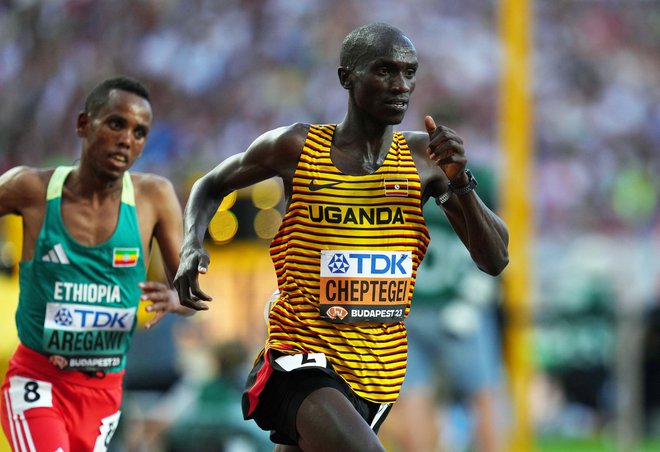 Cheptegei je lani tretjič zapored postal svetovni prvak v teku na 10.000 metrov. FOTO: Aleksandra Szmigiel/Reuters