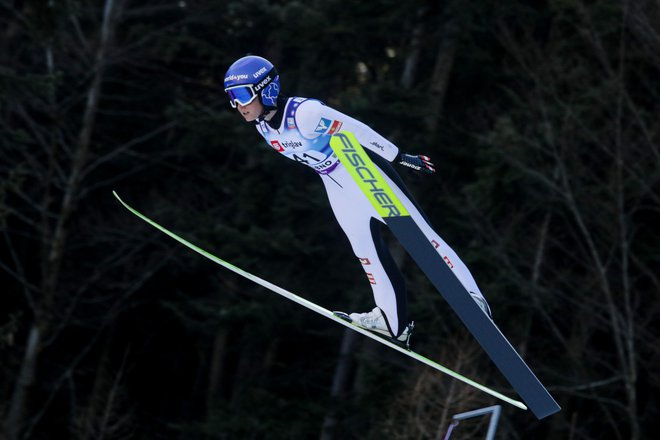 Avstrijka Jacqueline Seifriedsberger je poletela do zmage na tekmi v Willingenu. FOTO: Voranc Vogel/Delo