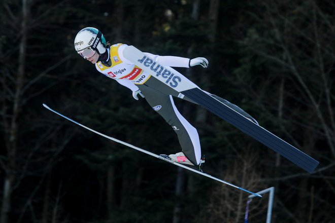 Nika Prevc v tejsezoni ohranja imenitno tekmovalno formo. FOTO: Voranc Vogel/Delo