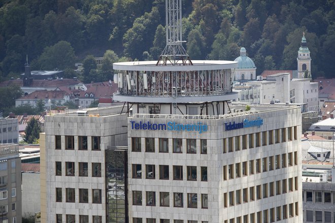 Telekom Slovenije je delničarjem razdelil predlanski dobiček, ki ga lani ni mogel oziroma smel, ker je prejel državno pomoč. FOTO: Leon Vidic/Delo