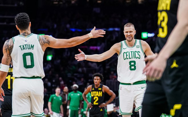 Kristaps Porzingis in Jayson Tatum sta proti Washingtonu uprizorila šov, Latvijec je dosegel točko manj od Američana. FOTO: David Butler Ii/Usa Today Sports Via Reuters Con