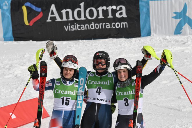 Najboljše tri na slalomu v Soldeuu. FOTO: Ed Jones/AFP