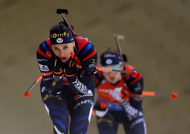 Julia Simon na poti do tretje zlate kolajne. FOTO: David W Cerny/Reuters