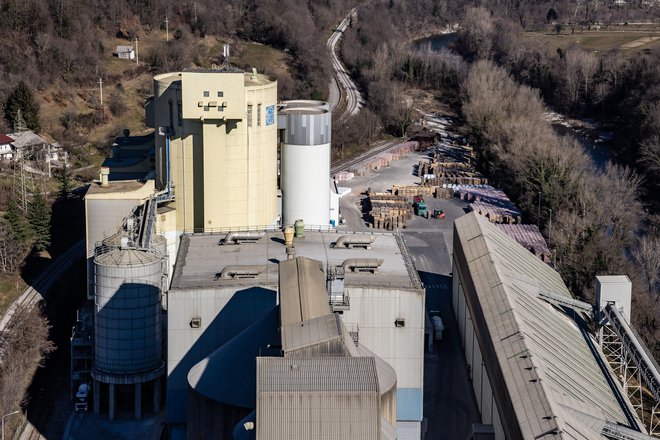 Glavni in edini cilj predloga novele zakona je zaščita zdravja ljudi in okolja, ki je zaradi posledic delovanja Salonita nepopravljivo poškodovano. FOTO: Črt Piksi