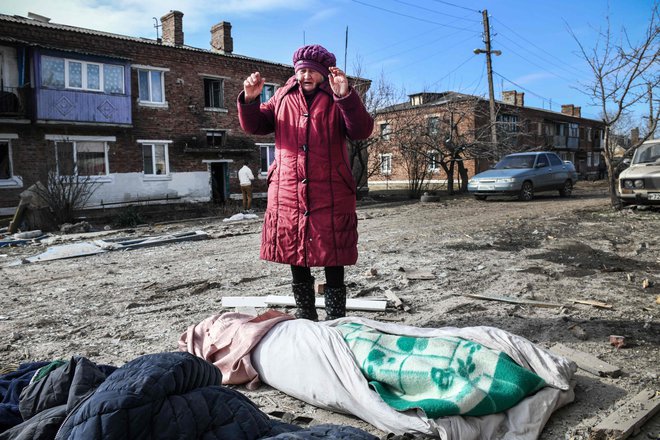 V Ukrajini nimajo težav le s pomanjkanjem sodobnega zahodnega orožja, primanjkuje jim tudi vojakov. ​FOTO. AFP