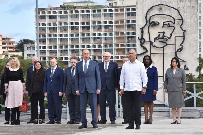 Udeležil se je tudi polaganja venca pri spomeniku Joseju Martiju. FOTO: Acn Via Reuters