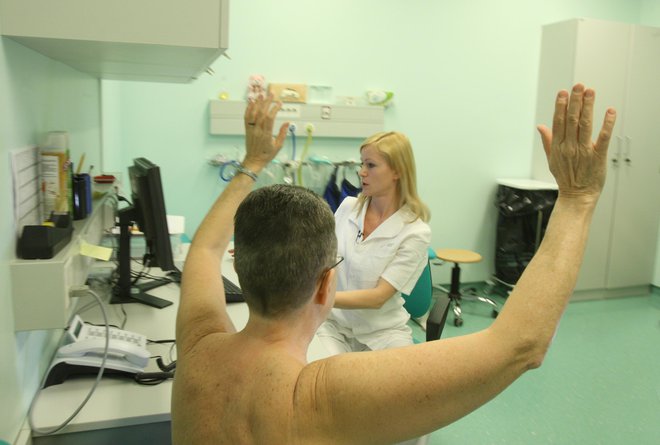 V državah z visokim indeksom človekovega razvoja bo po ocenah raziskave za rakom dojk v življenju zbolela ena od 12 žensk. FOTO: Jure Eržen