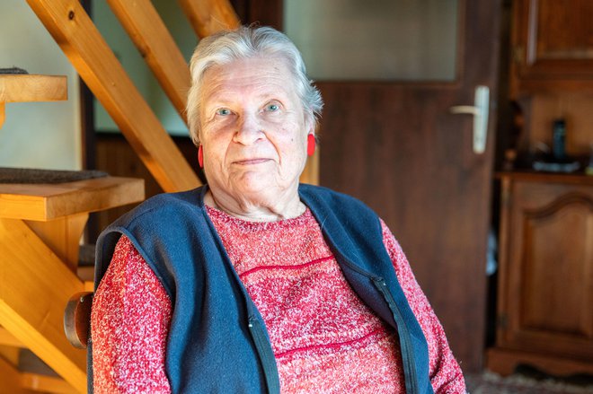 »Ne smem si dovoliti, da bi za koga navijala. Jaz moram samo čim bolj točno prenesti njihove besede,« pravi Bojana Weiss Hatić o prevajalskem delu, v katerem je od nekdaj uživala. FOTO: Mediaspeed Delo