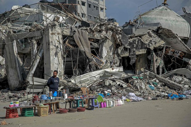 Palestinci se v enem najbolj kritičnih trenutkov v svoji zgodovini soočajo tudi z izrazito neenotnostjo in kaotičnostjo v lastnih (političnih) vrstah. FOTO: AFP