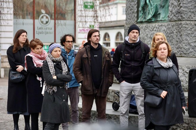 Shod v podporo novinarjem v Gazi. FOTO: Črt Piksi