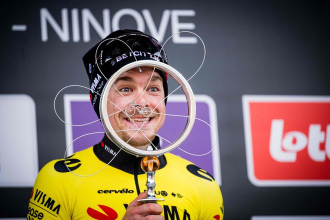 Jan Tratnik je na dirki Omloop Het Nieuwsblad slavil prvo letošnjo slovensko zmago v svetovni seriji. FOTO: Jasper Jacobs/AFP