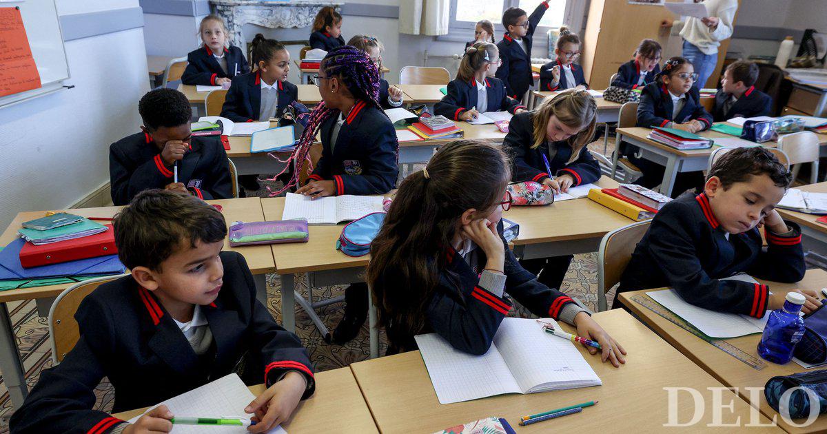 Quelques écoles en France introduisent des uniformes scolaires à titre expérimental