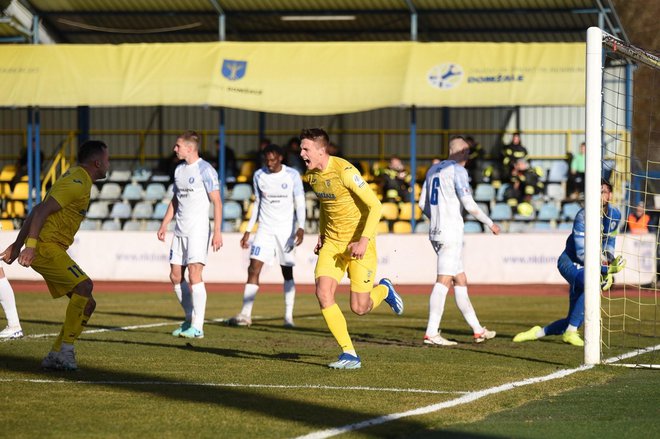 Prvega gola v članski konkurenci se je Lukas Hempt veseli prav proti »svojim« Celjanom. FOTO: NK Domžale