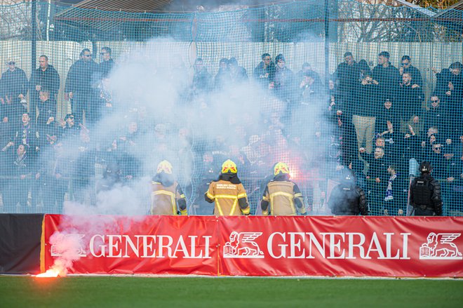 Na Fazaneriji je gorelo. FOTO: Loris Cipot/fotolens.si