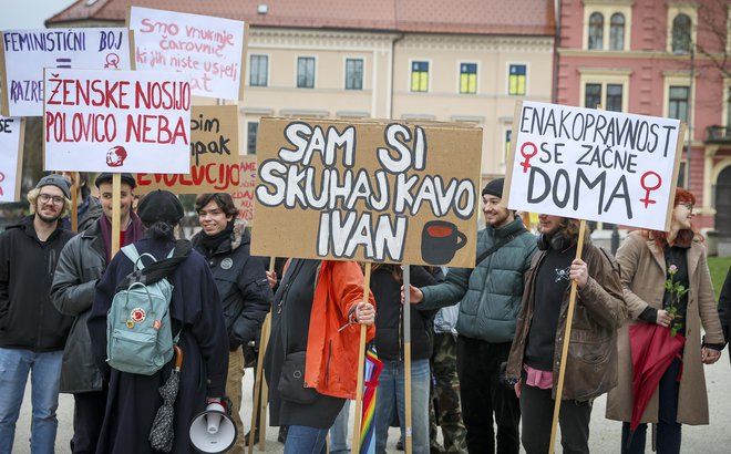 Feministični protest na 8.marec 2024 v Ljubljani. FOTOGRAFIJE: Jože Suhadolnik
