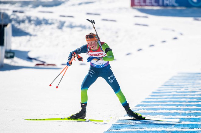 Slovenia's Anamarija Lampic of Slovenia continues skiing after shooting as she competes in the women's 7.5-km sprint of the IBU Biathlon World Cup at Soldier Hollow Nordic Center in Midway, Utah, on March 8, 2024. (Photo by Isaac HALE/AFP) Foto Isaac Hale Afp