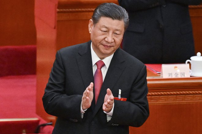 Xi Jinping nima vidnega nasprotnika, zato mu ni treba sklepati kompromisov. FOTO: Greg Baker/AFP