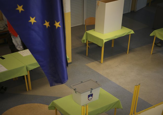 Zadnjih evropskih volitev se je na ravni celotne Unije udeležila polovica volilnih udeležencev, pri čemer se Slovenija z volilno udeležbo zagotovo ne more pohvaliti, saj je bila ta manj kot 29-odstotna. FOTO: Jože Suhadolnik/Delo