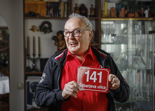 Jože Šlibar je leta 1961 v Oberstdorfu poletel kar 141 metrov daleč. FOTO: Jože Suhadolnik/Delo