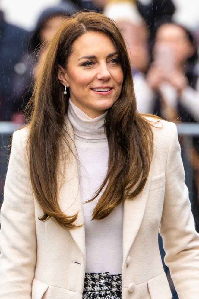 Kate Middleton na Otoku zaradi svojega nepojasnjenega zdravstvenega stanja vedno bolj buri duhove. FOTO: Misc